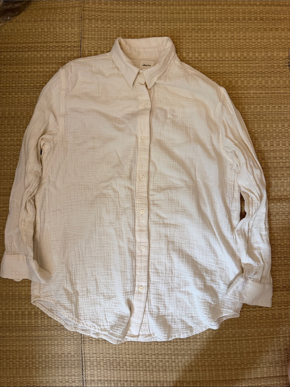Aritzia Wilfred Free Light Beige Soft Sail Shirt